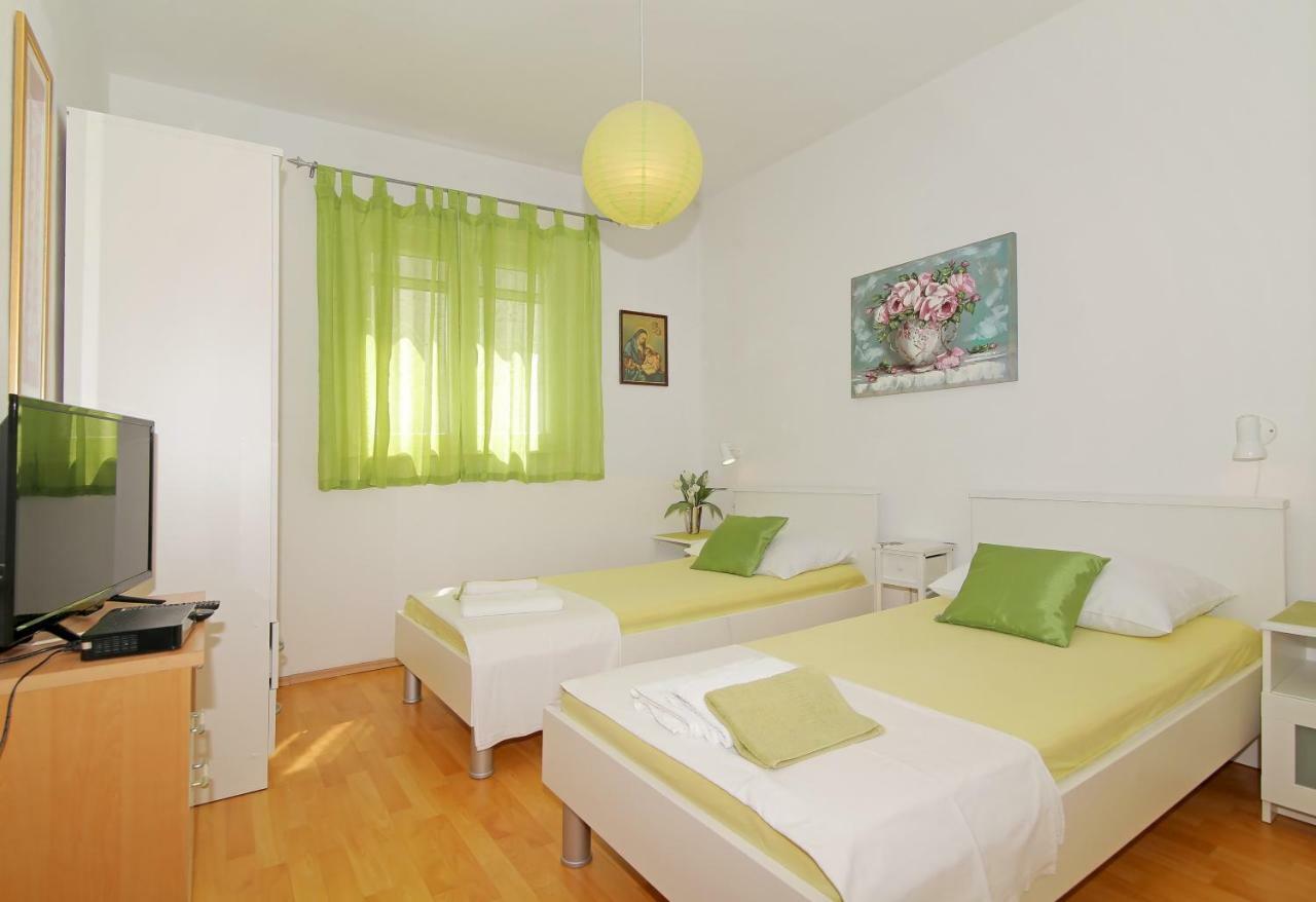 Apartment Zdenka Prožura Eksteriør bilde